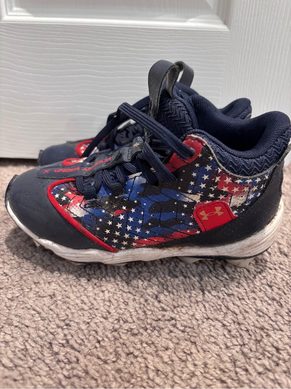 Under Armour Kids Outdoor Cleats